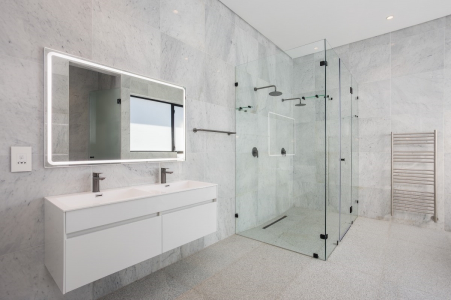 5 Bedroom Property for Sale in Val De Vie Estate Western Cape